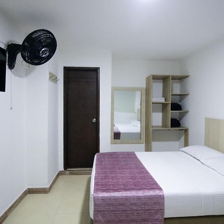 Hotel Boutique Street 50 Medellin Bagian luar foto