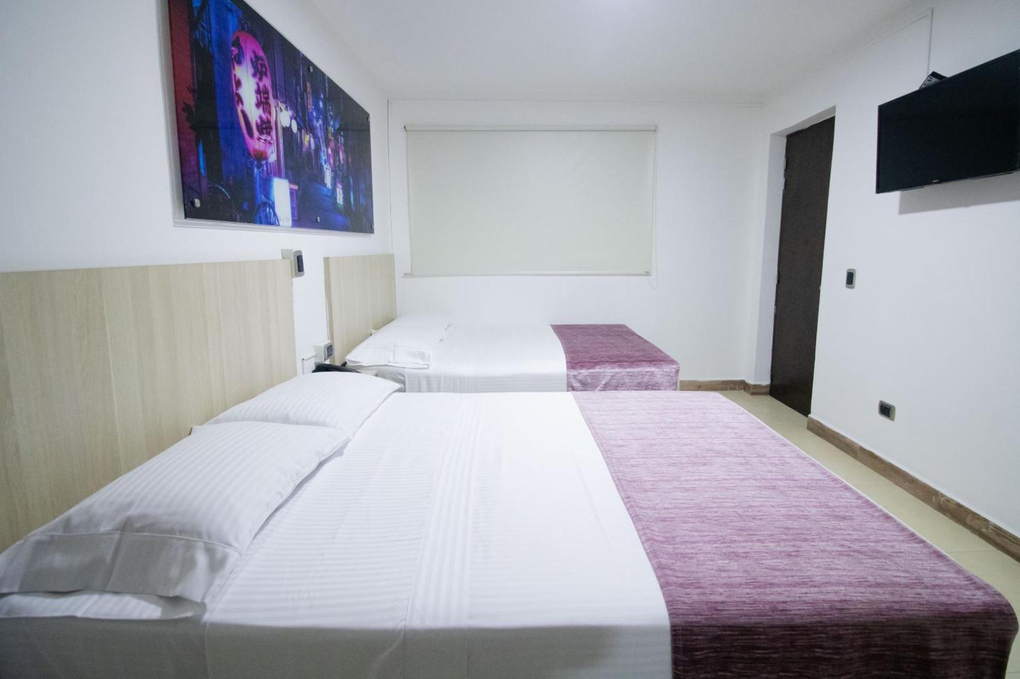 Hotel Boutique Street 50 Medellin Bagian luar foto