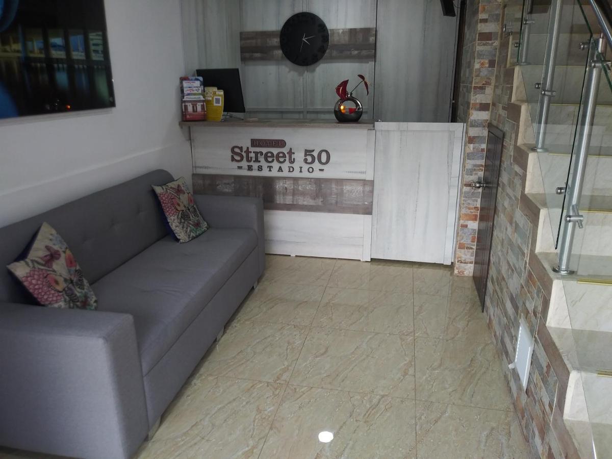 Hotel Boutique Street 50 Medellin Bagian luar foto