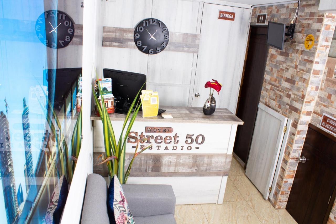 Hotel Boutique Street 50 Medellin Bagian luar foto